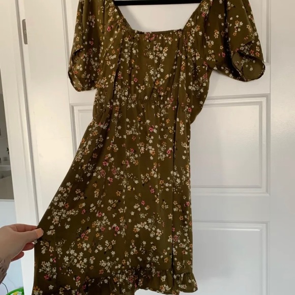 Saltwater luxe dress - Picture 4 of 9